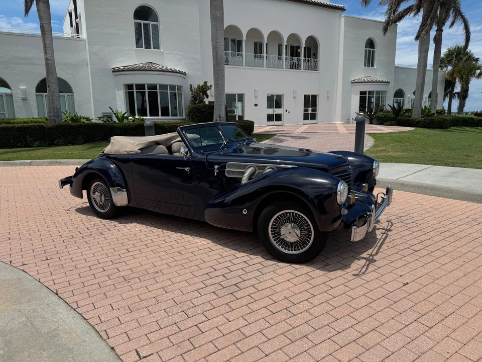 1969 Cord - Image 22 of 31