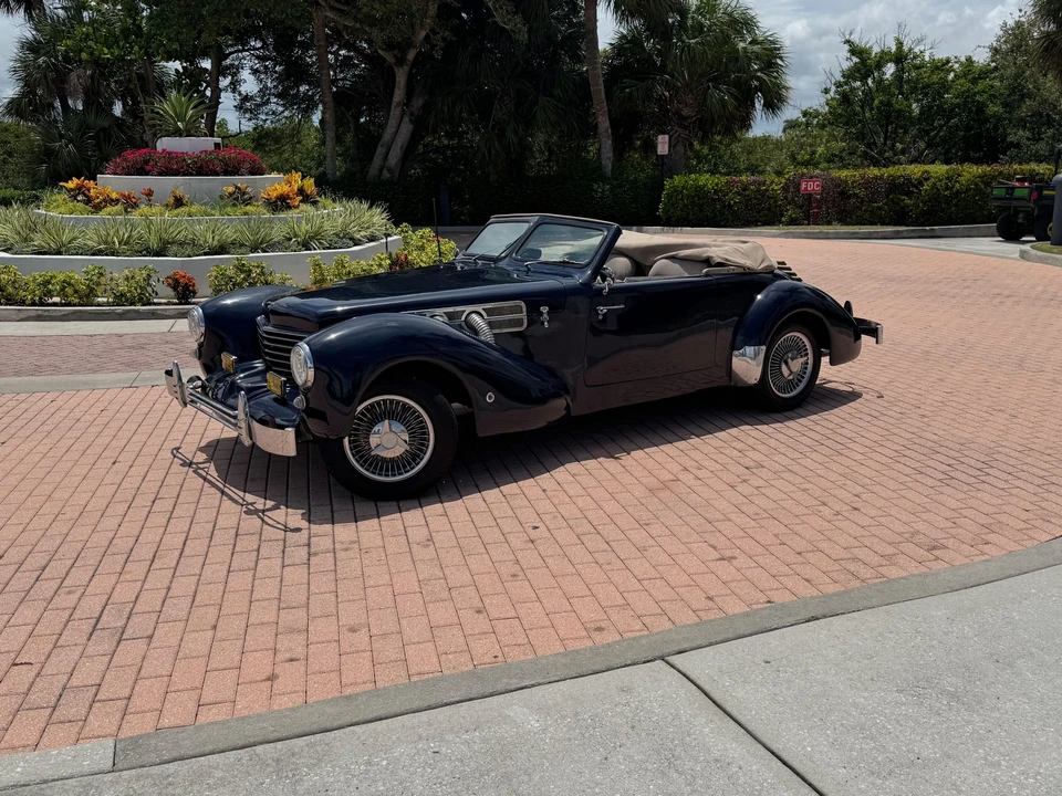 1969 Cord - Image 4 of 31