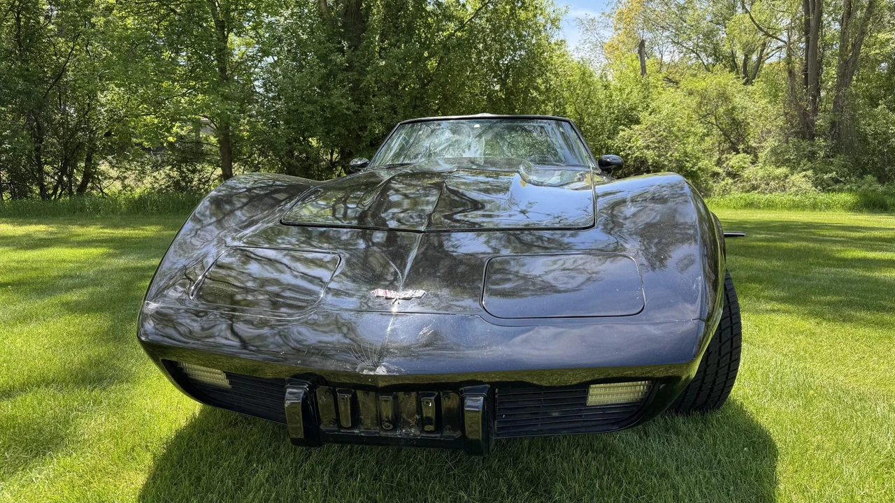 1977 Chevrolet Corvette C3 - Image 2 of 31