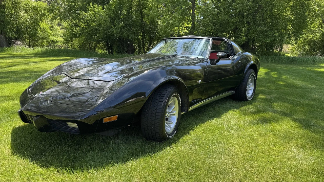 1977 Chevrolet Corvette C3 - Image 6 of 31