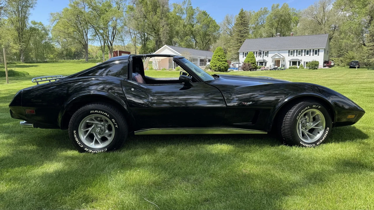 1977 Chevrolet Corvette C3 - Image 16 of 31