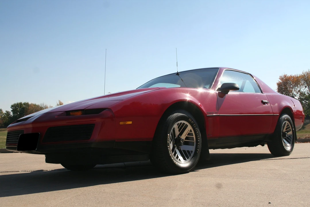 1982 Pontiac Firebird Trans Am 3rd Gen - Image 5 of 31
