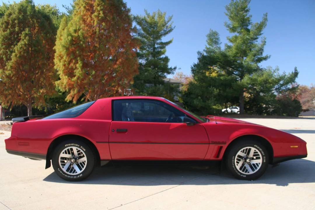 1982 Pontiac Firebird Trans Am 3rd Gen - Image 17 of 31