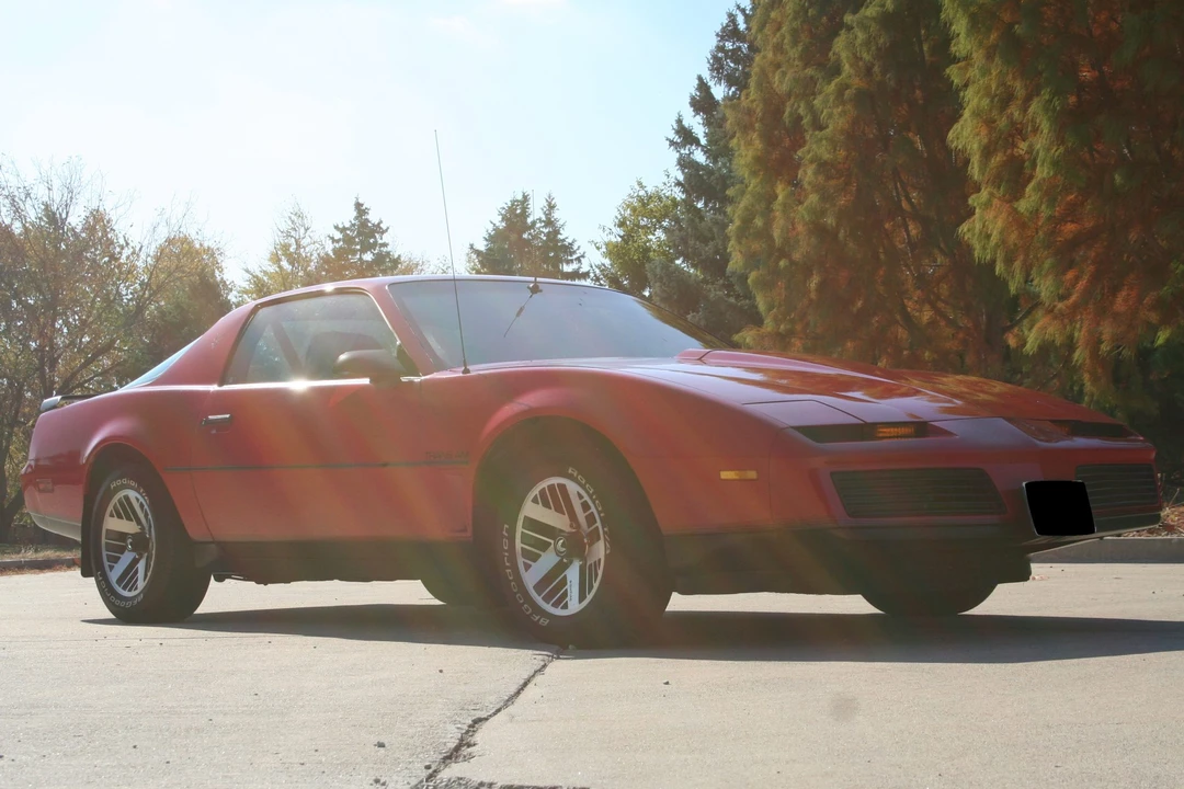 1982 Pontiac Firebird Trans Am 3rd Gen - Image 15 of 31