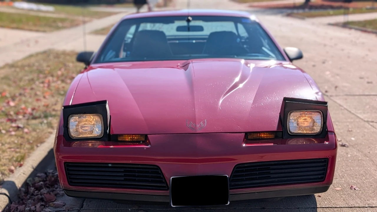 1982 Pontiac Firebird Trans Am 3rd Gen - Image 10 of 31