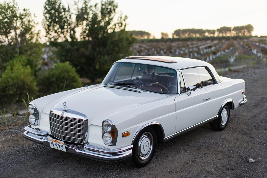 1970 Mercedes-Benz W111 280SE 3.5 Coupe - Image 2 of 31