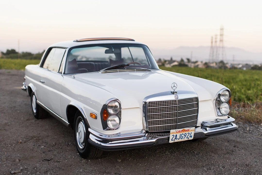 1970 Mercedes-Benz W111 280SE 3.5 Coupe - Image 15 of 31