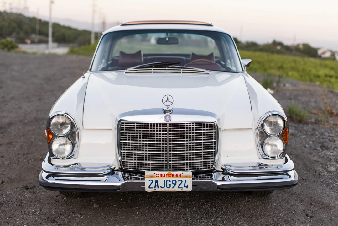 1970 Mercedes-Benz W111 280SE 3.5 Coupe - Image 16 of 31
