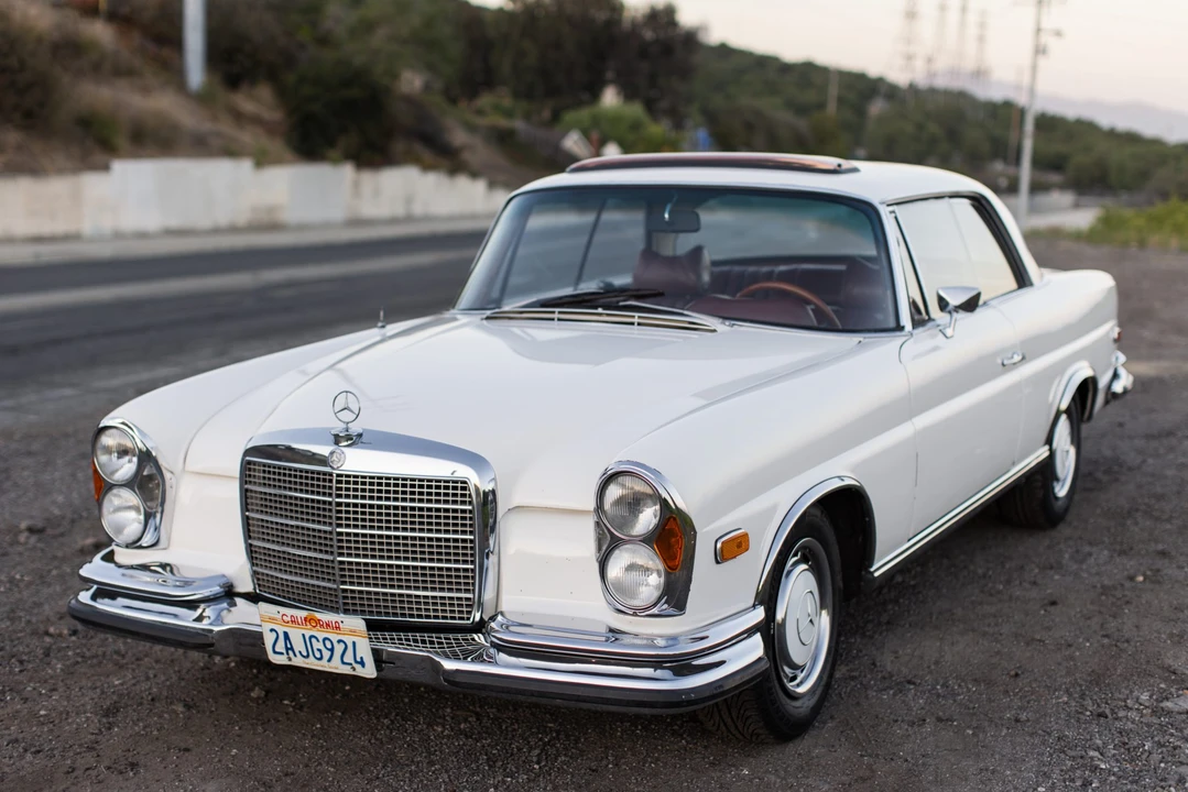 1970 Mercedes-Benz W111 280SE 3.5 Coupe - Image 3 of 31