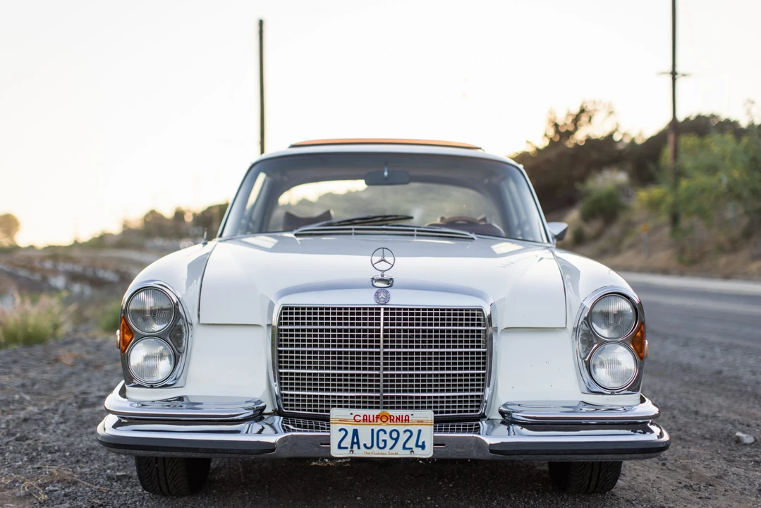 1970 Mercedes-Benz W111 280SE 3.5 Coupe - Image 17 of 31