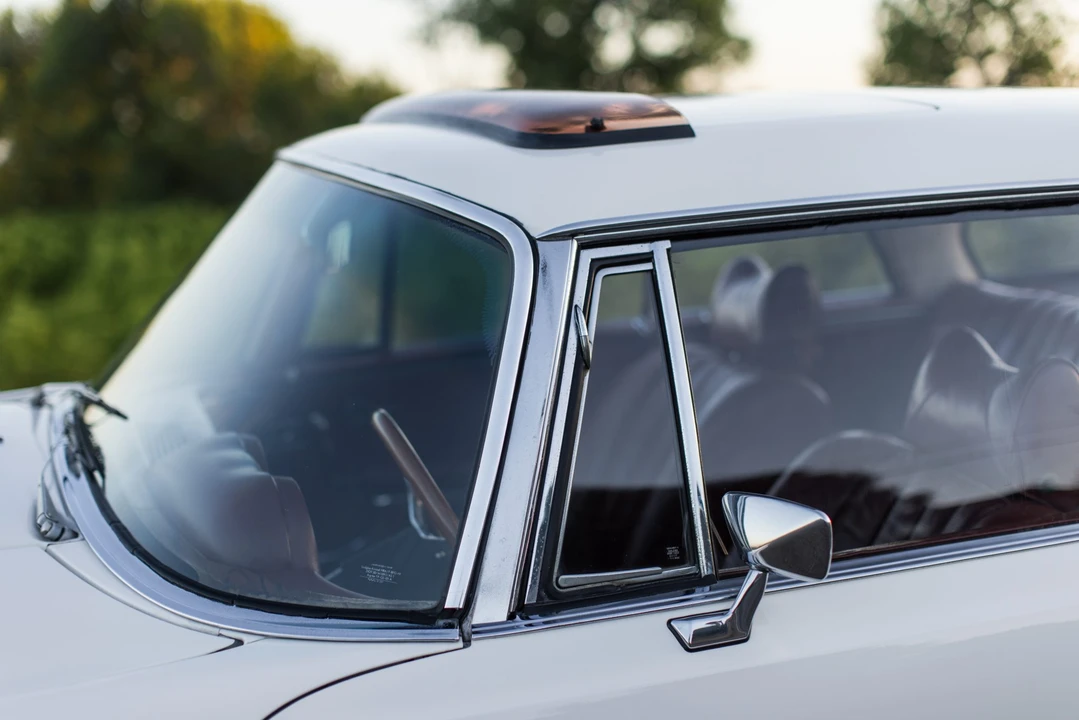 1970 Mercedes-Benz W111 280SE 3.5 Coupe - Image 24 of 31
