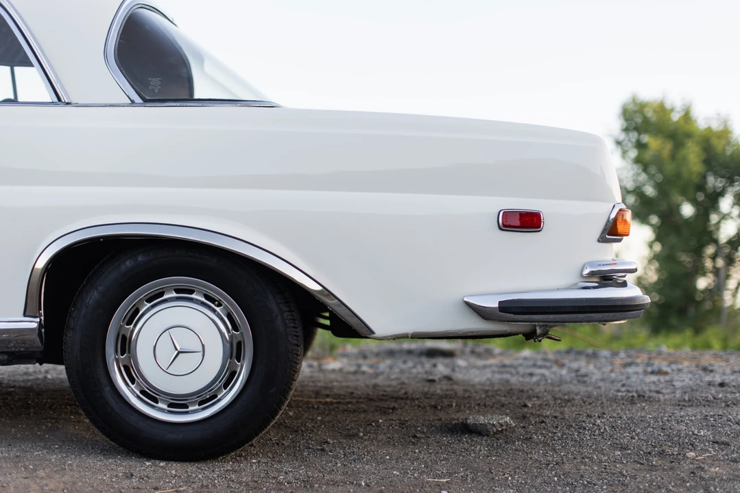 1970 Mercedes-Benz W111 280SE 3.5 Coupe - Image 29 of 31
