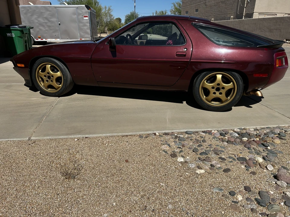 1984 Porsche 928 S - Image 12 of 31