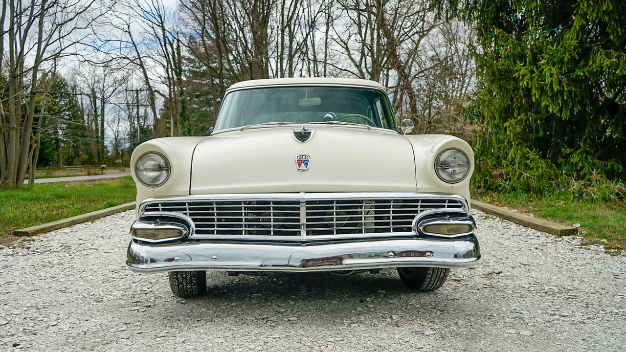 1956 Ford Customline - Image 14 of 31