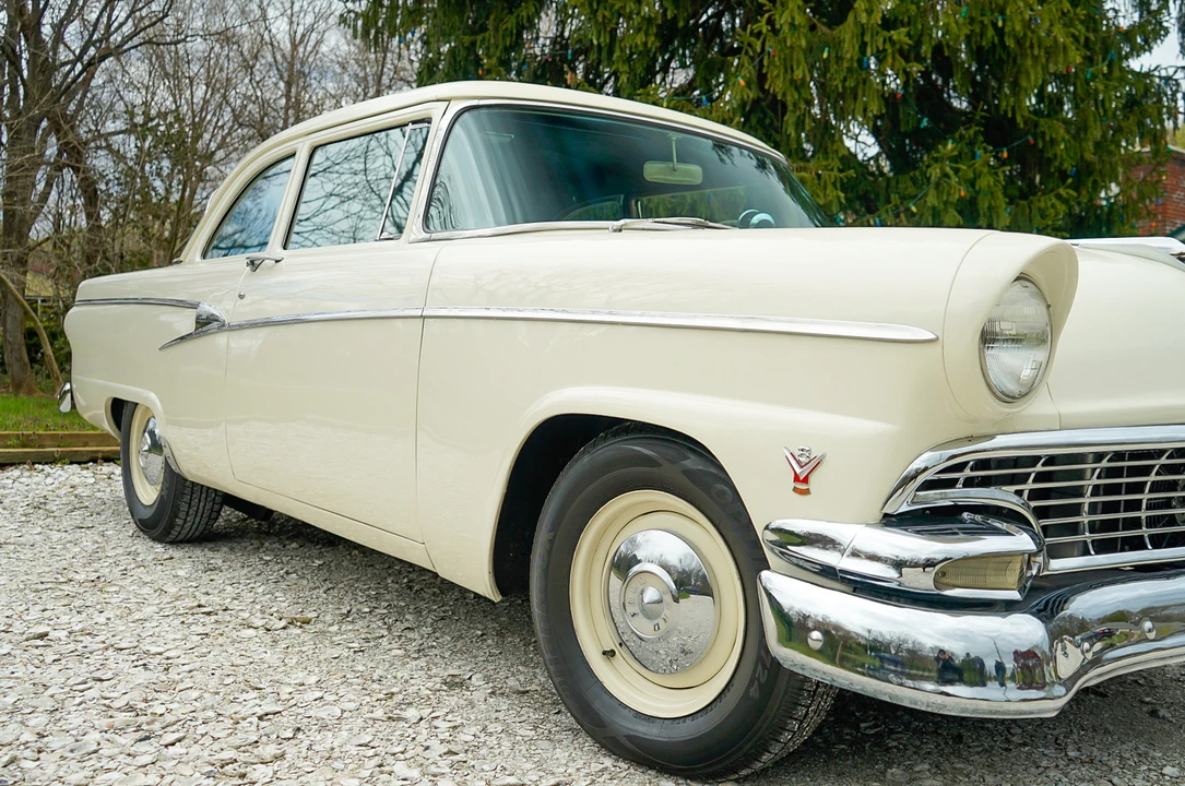 1956 Ford Customline - Image 23 of 31