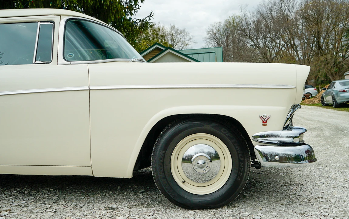 1956 Ford Customline - Image 24 of 31
