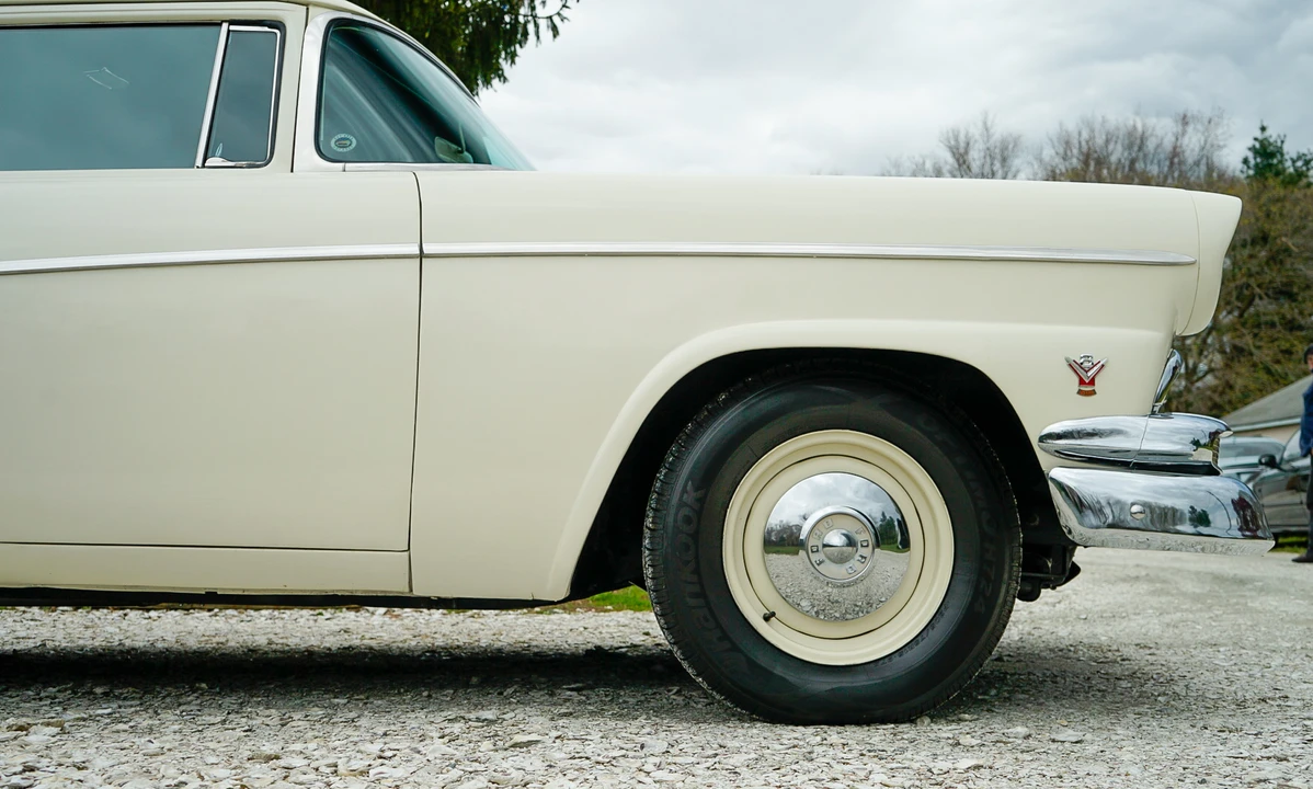 1956 Ford Customline - Image 25 of 31