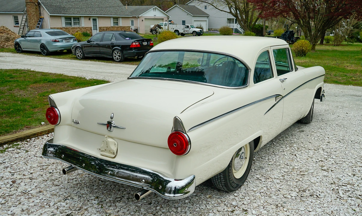 1956 Ford Customline - Image 12 of 31