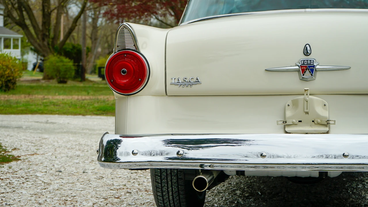 1956 Ford Customline - Image 27 of 31