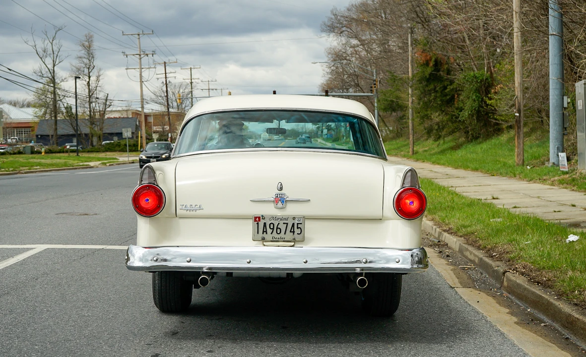 1956 Ford Customline - Image 8 of 31