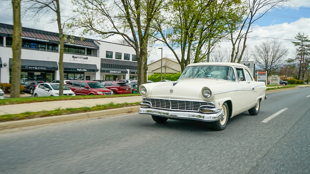 1956 Ford Customline - Image 3 of 31