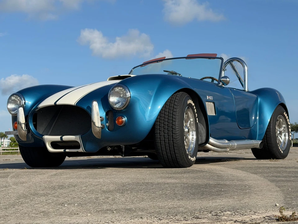 Shelby Cobra Replica - Image 15 of 31