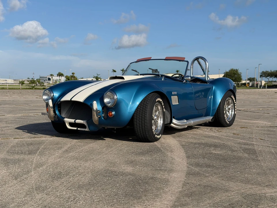 Shelby Cobra Replica - Image 12 of 31