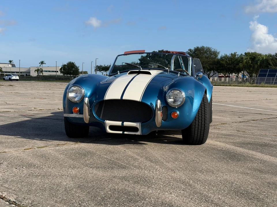 Shelby Cobra Replica - Image 24 of 31