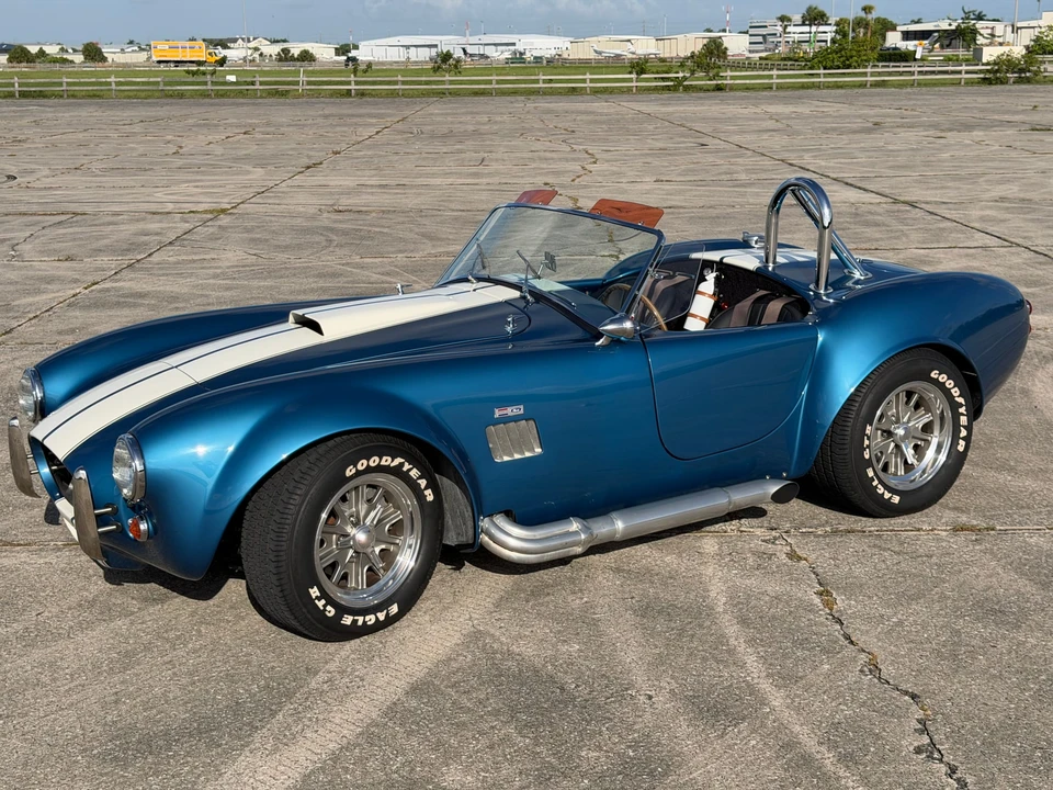 Shelby Cobra Replica - Image 10 of 31