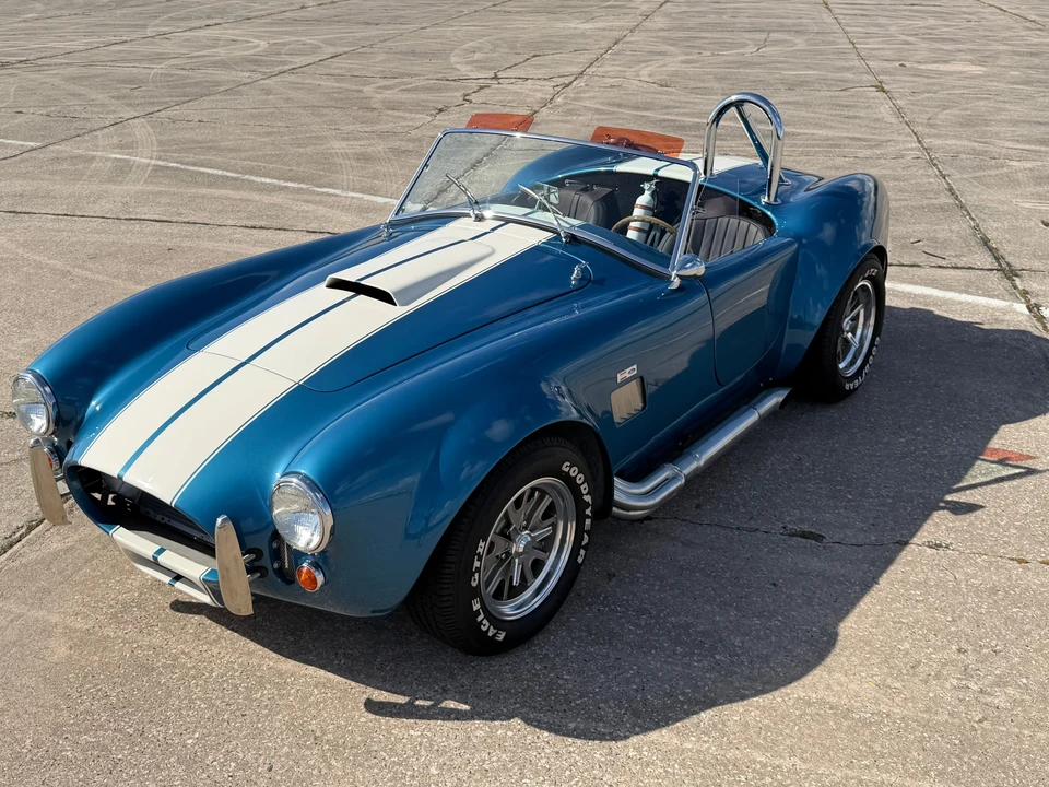 Shelby Cobra Replica - Image 18 of 31