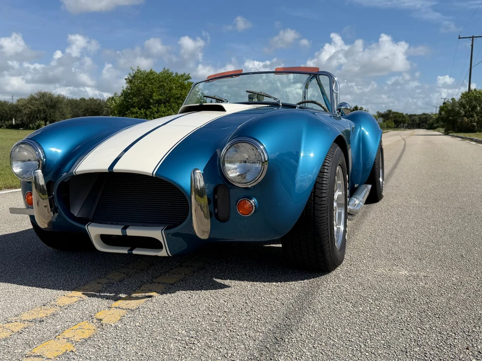 Shelby Cobra Replica - Image 7 of 31