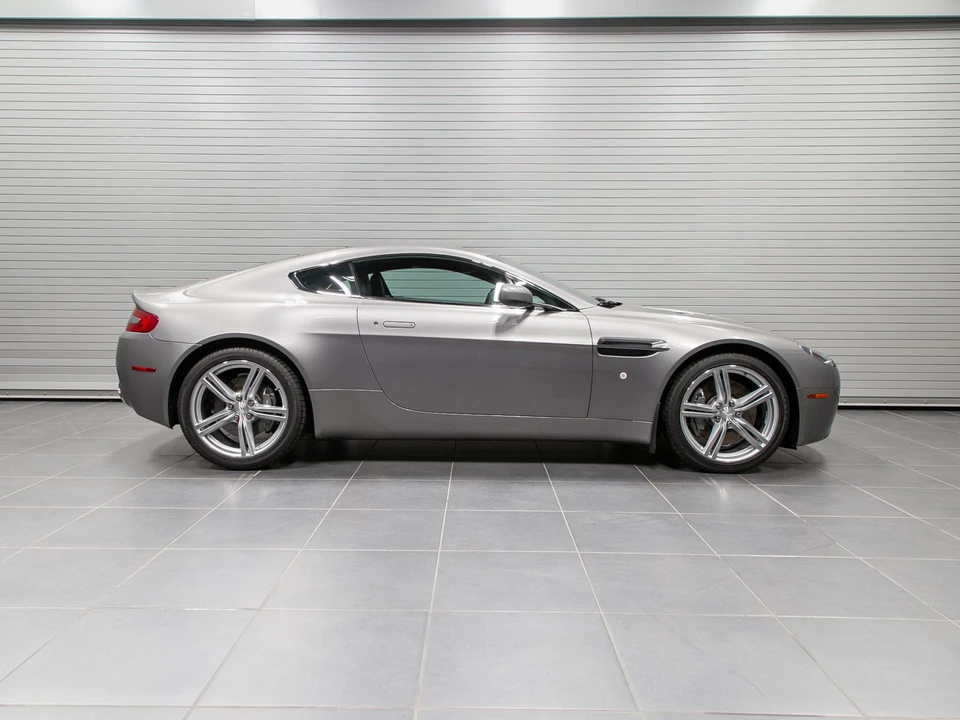 2009 Aston Martin V8 Vantage (2006-2017) - Image 30 of 31