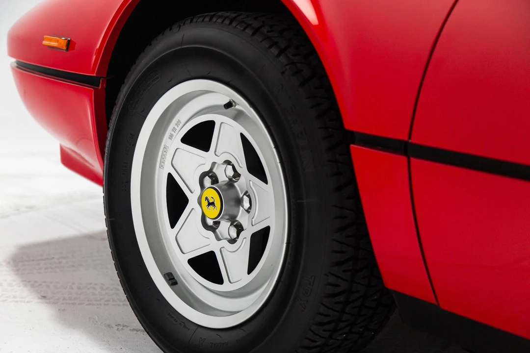 1985 Ferrari 308 GTB QV - Image 16 of 31