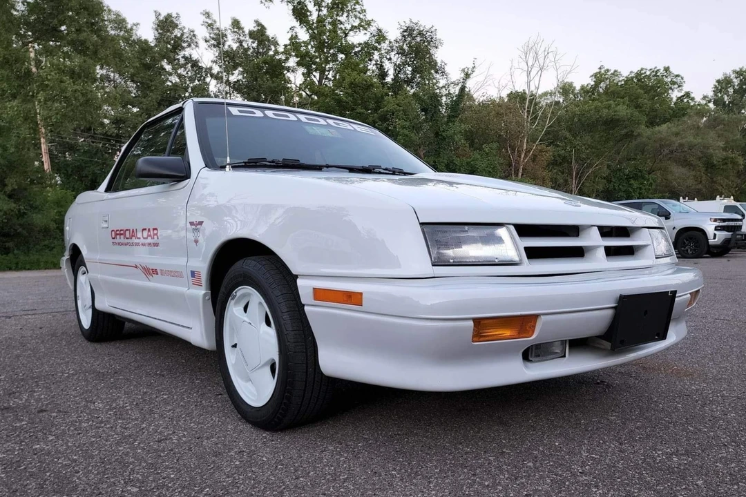 1991 Dodge Shadow - Image 13 of 31