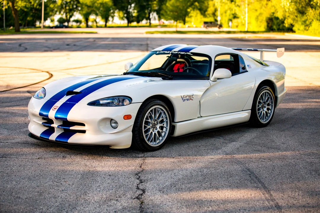 1998 Dodge Viper GTS 2nd Gen - Image 5 of 31