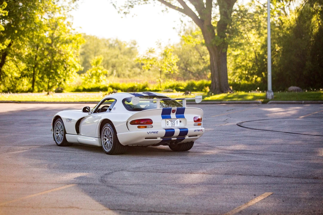 1998 Dodge Viper GTS 2nd Gen - Image 10 of 31