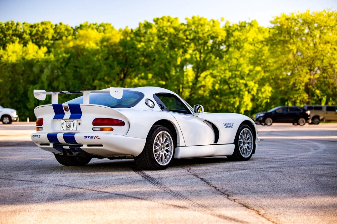 1998 Dodge Viper GTS 2nd Gen - Image 14 of 31