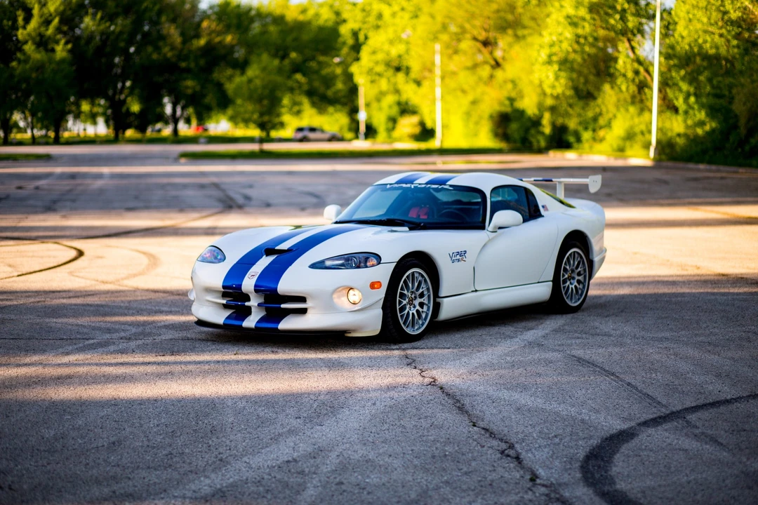 1998 Dodge Viper GTS 2nd Gen - Image 3 of 31