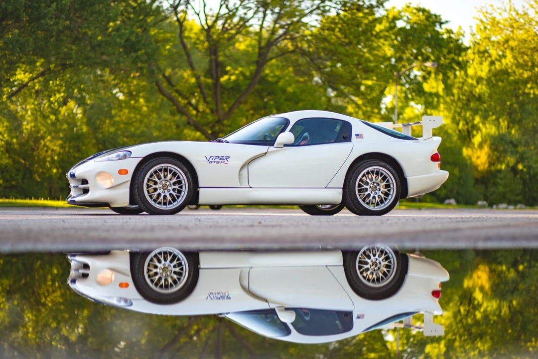 1998 Dodge Viper GTS 2nd Gen - Image 22 of 31