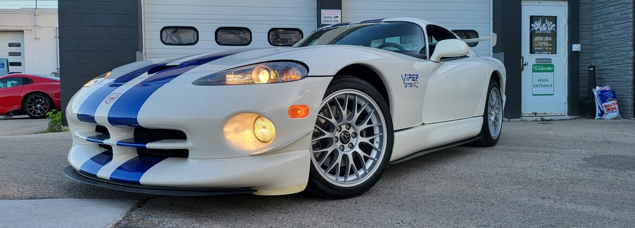 1998 Dodge Viper GTS 2nd Gen - Image 24 of 31