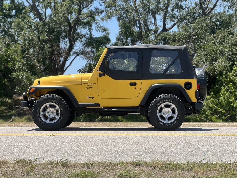 2000 Jeep TJ Wrangler - Image 8 of 31