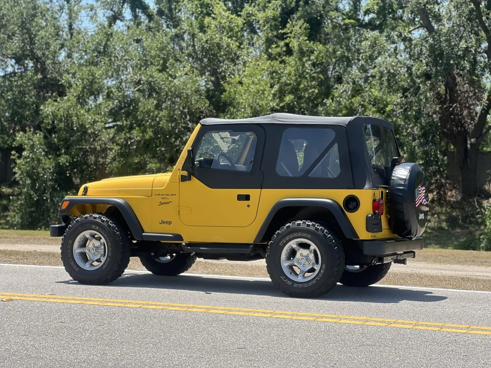 2000 Jeep TJ Wrangler - Image 9 of 31