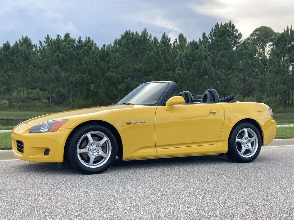 2001 Honda AP1 S2000 - Image 2 of 31