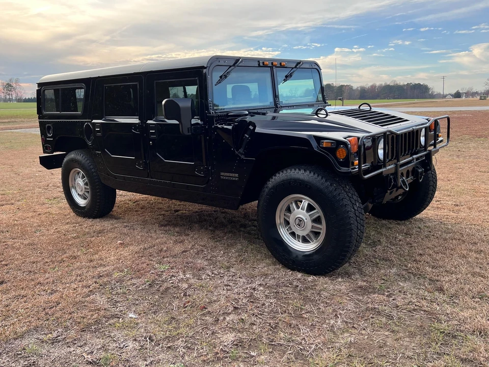 2001 Hummer Hummer H1 - Image 2 of 31