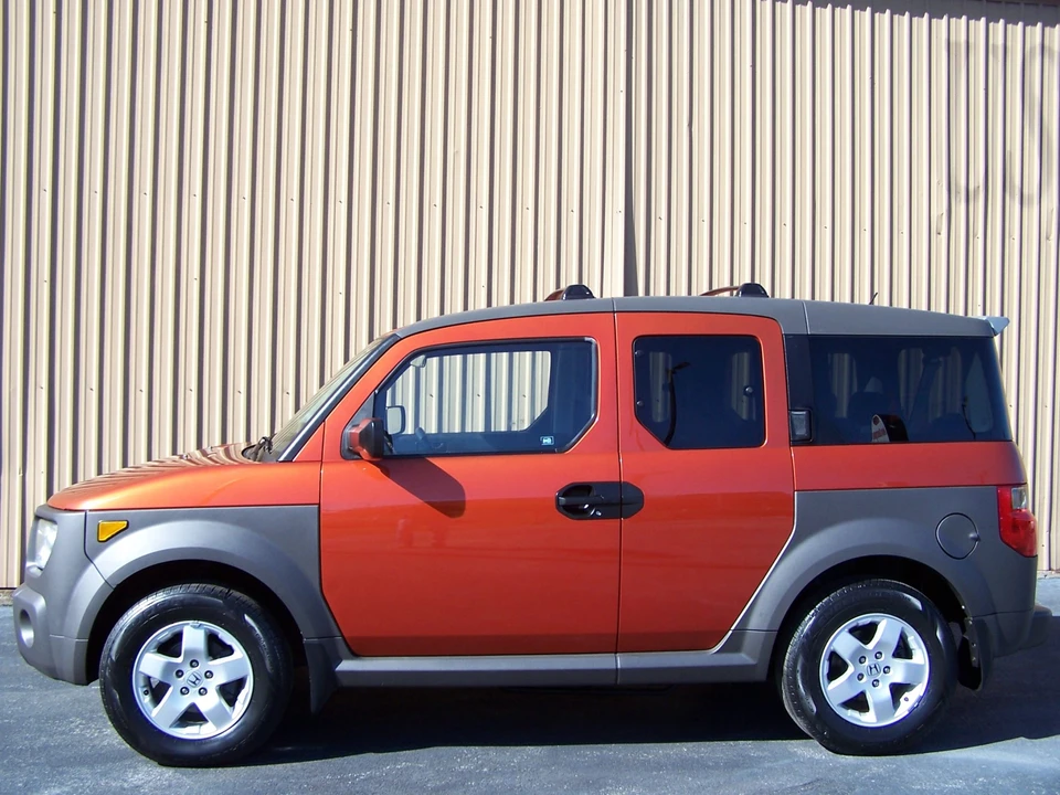 2005 Honda Element - Image 14 of 31