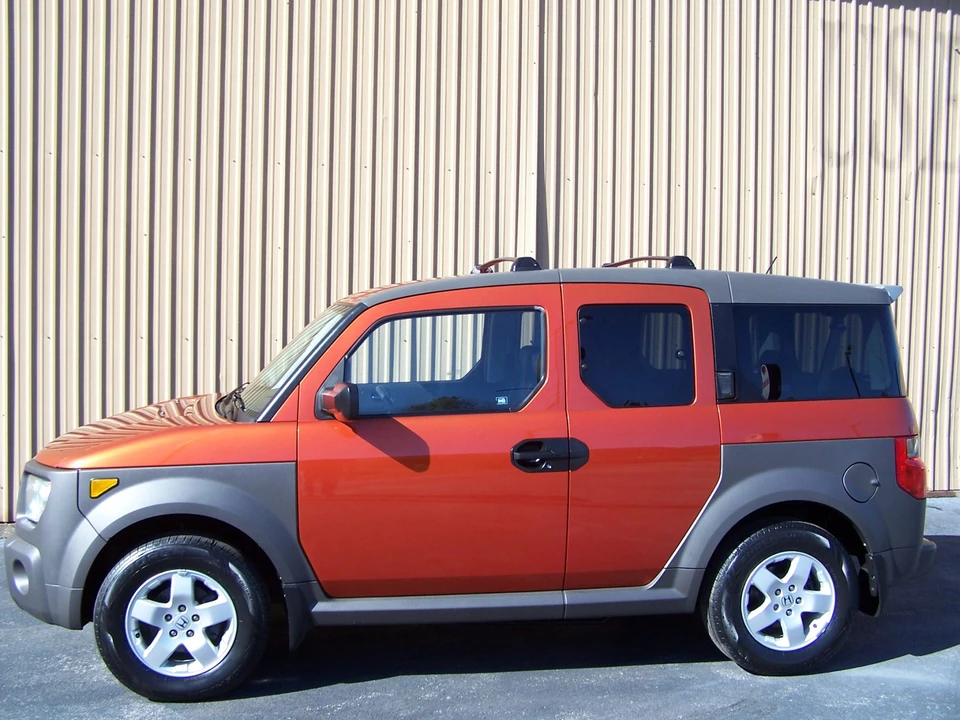 2005 Honda Element - Image 15 of 31