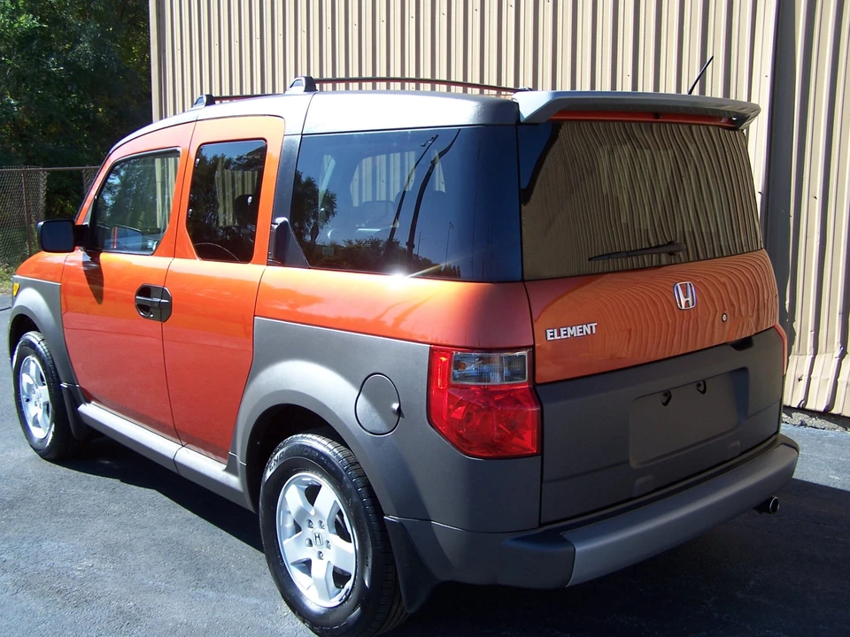 2005 Honda Element - Image 16 of 31