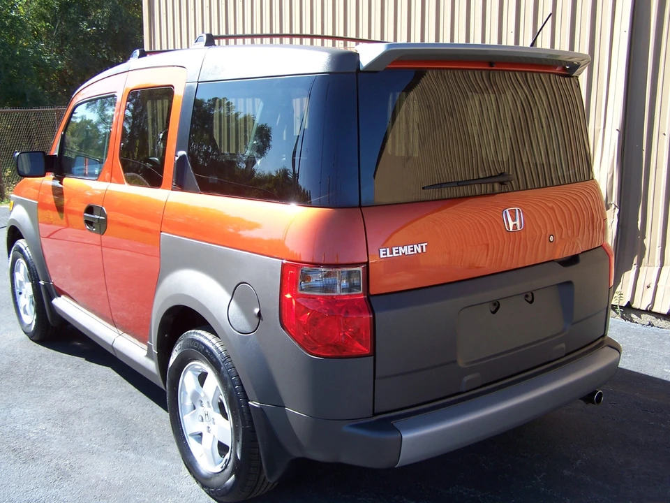 2005 Honda Element - Image 19 of 31