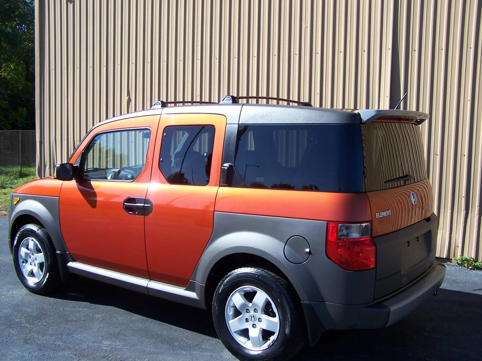 2005 Honda Element - Image 23 of 31