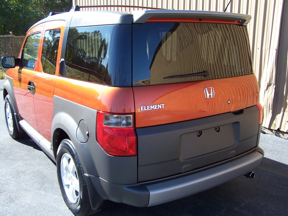 2005 Honda Element - Image 24 of 31